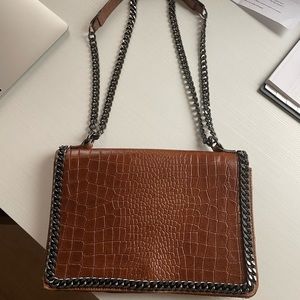BROWN LEATHER BAG WITH CHAINS
